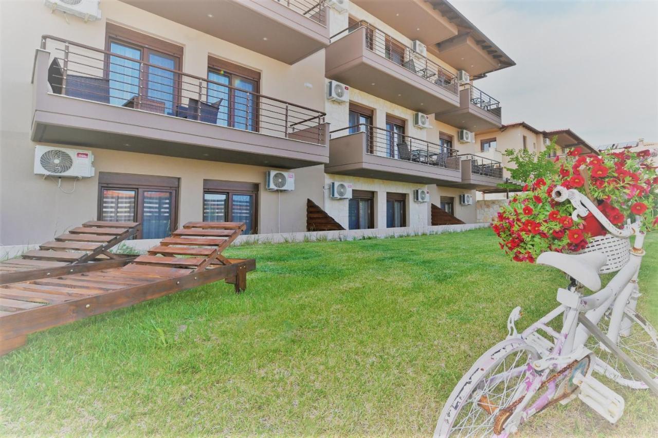 Sinodinos Deluxe Apartments Афитос Экстерьер фото